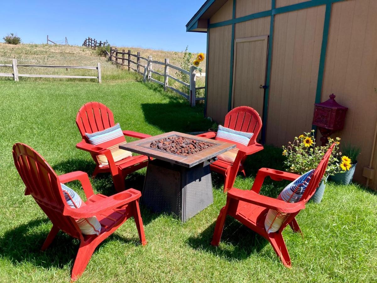 Yellowstone Cattle Baron Ensuite, Private Entrance & Parking - Prairie Rose B&B Cheyenne Esterno foto