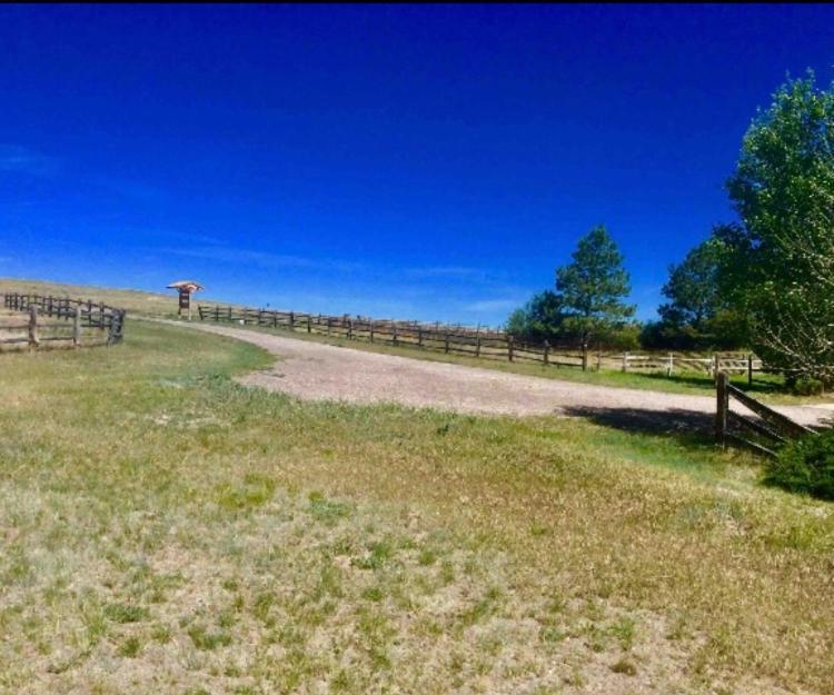 Yellowstone Cattle Baron Ensuite, Private Entrance & Parking - Prairie Rose B&B Cheyenne Esterno foto