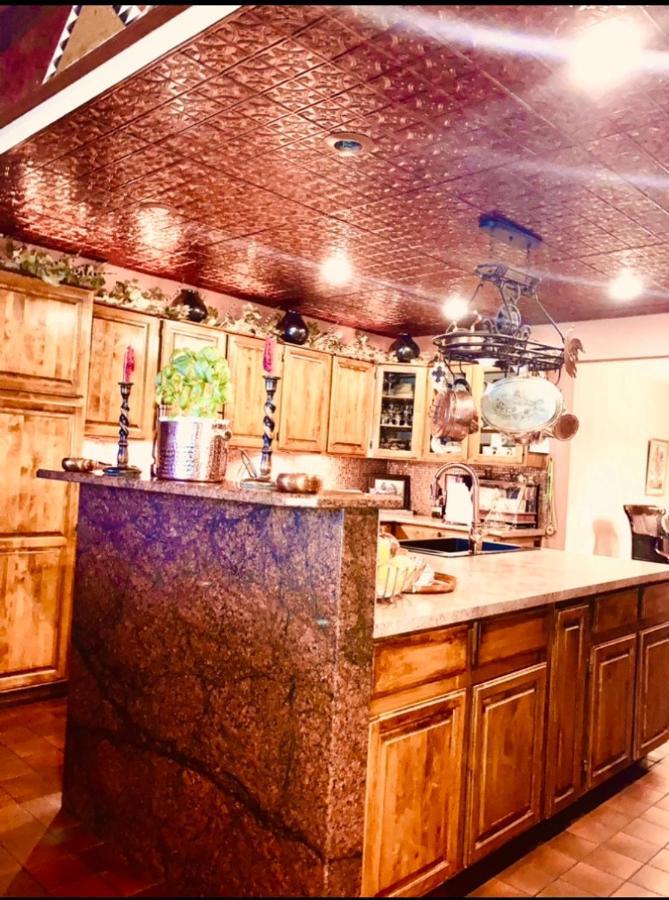 Yellowstone Cattle Baron Ensuite, Private Entrance & Parking - Prairie Rose B&B Cheyenne Esterno foto