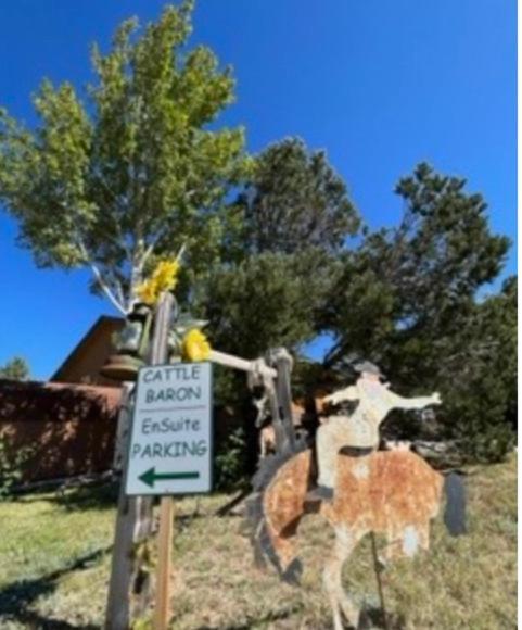 Yellowstone Cattle Baron Ensuite, Private Entrance & Parking - Prairie Rose B&B Cheyenne Esterno foto